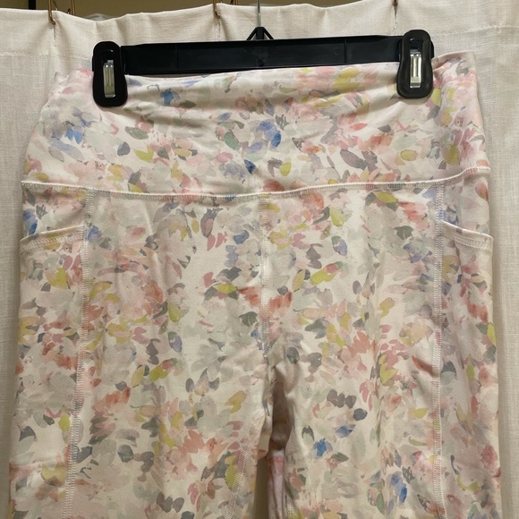 Like new RBX multicolored yoga leggings size L. - Picture 2 of 3